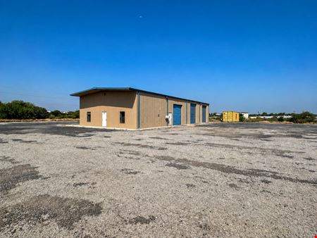 South Texas Industrial Facility on 2.75 Acres