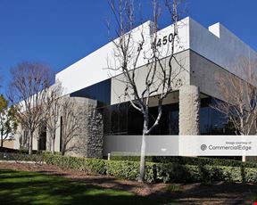 The Majestic Spectrum - Building 20