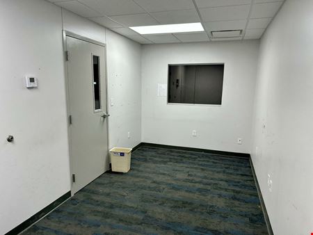 10420 W. I-40 - Service Bay/Flex Industrial Space Available With Land