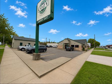 Retail space for Sale at Cozy Grill & Cafe in Warren