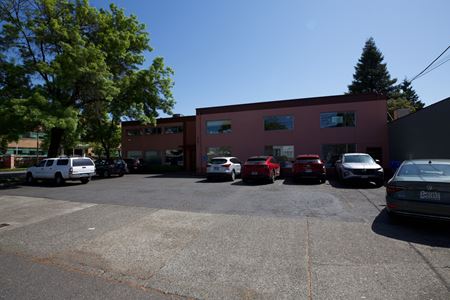 Commercial space at 6501 South Macadam Avenue in Portland