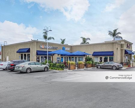 Retail space for Rent at 17th Street Promenade in Costa Mesa