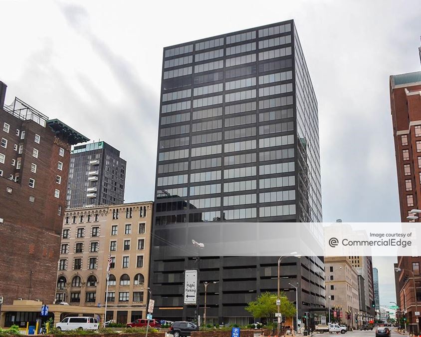 500 North Broadway