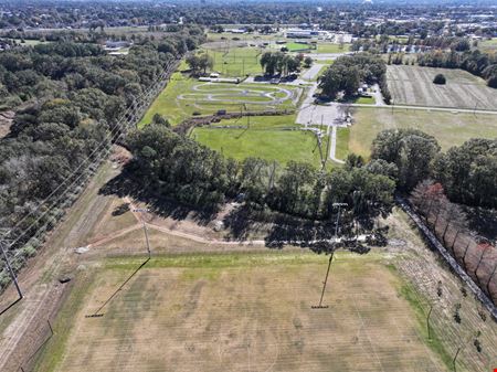 500 Pont Des Mouton (Commercial Tract)