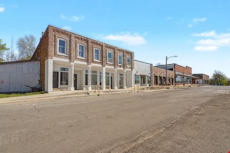 117-119 W Bean St