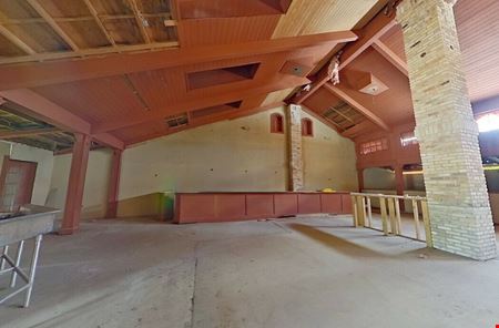 610 N Navy Blvd