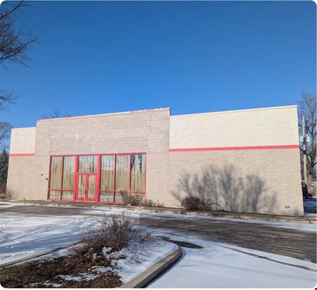 Retail space for Rent at Former Advance Auto Parts in Ottawa