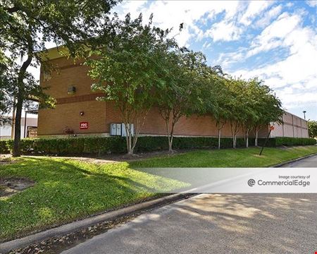 Retail space for Rent at Northchase Plaza in Houston