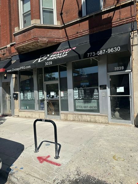 Retail space for Rent at 3039 N Lincoln Ave in Chicago