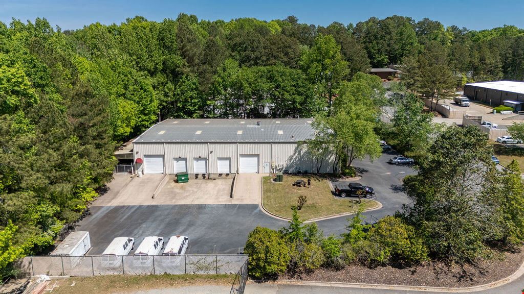 9350 Industrial Trce