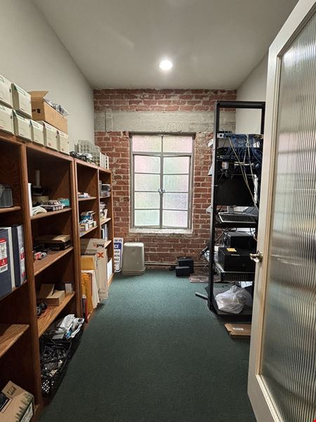 51 E Huntington Dr