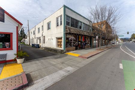 38 S Main St